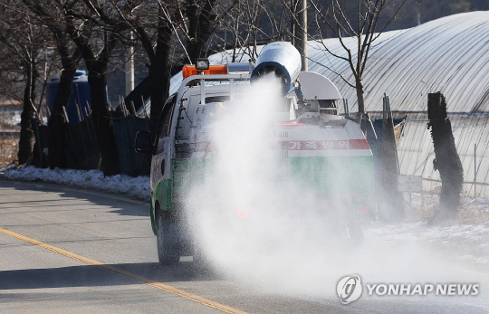 조류인플루엔자 방역. 기사와 직접 관련 없음. [연합뉴스]